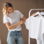 Cum alegi tricoul alb perfect: Croială, material și detalii importante